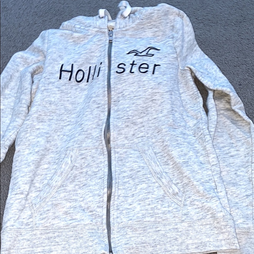 sweatshirt